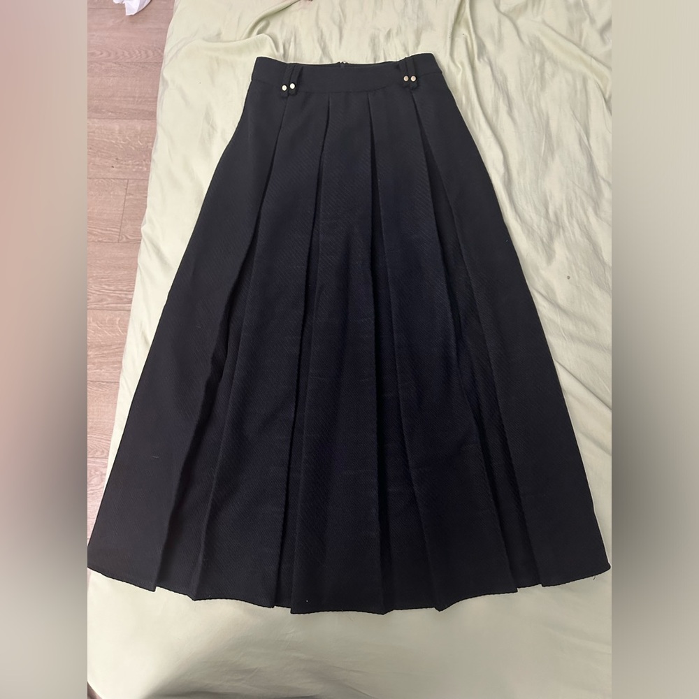 Woolen skirt